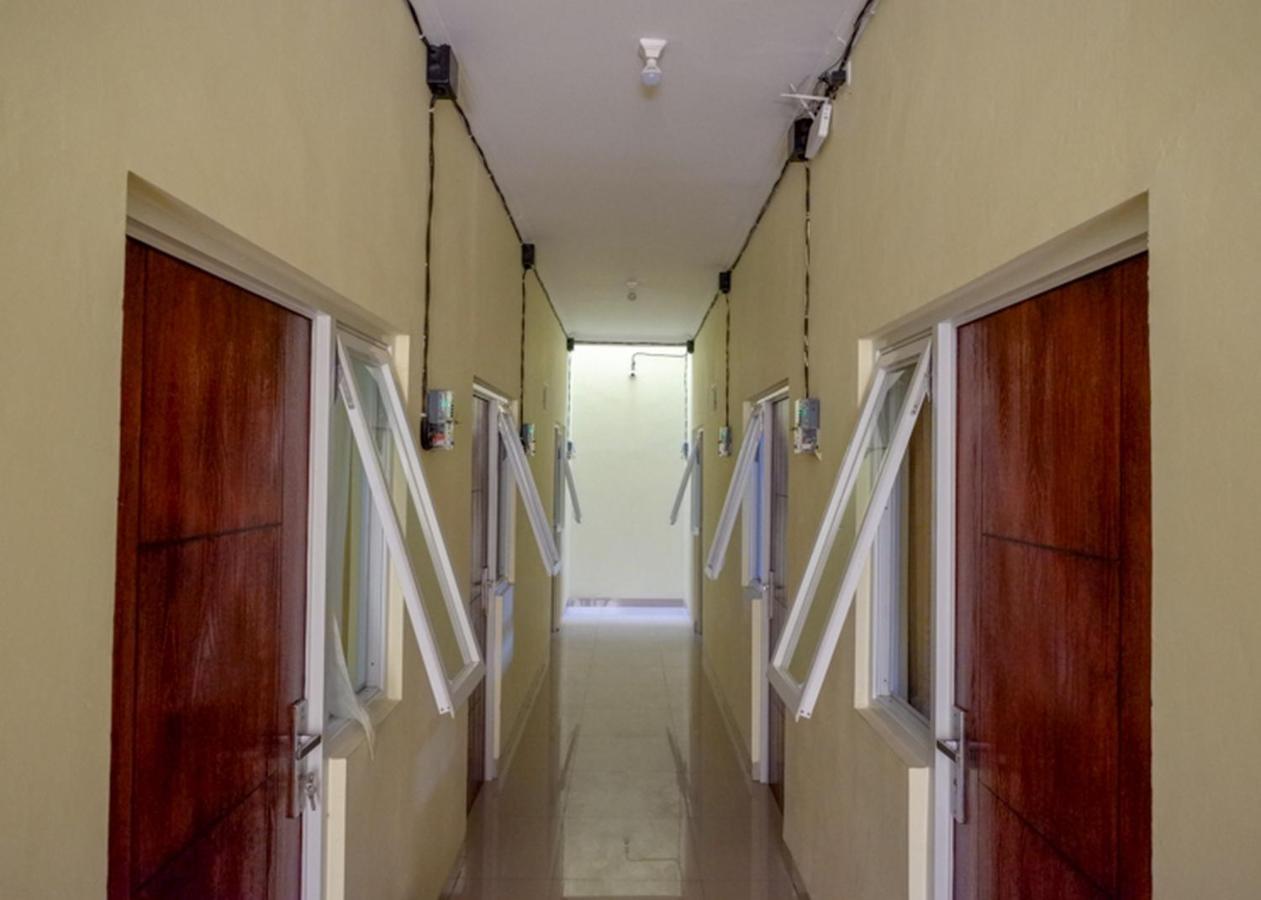 คูลคอสต์ ซีิอาเรียห์ ใกล้ ทรานมาร์ท บันยูมานิคเซมาราง Hotel Srondolwetan ภายนอก รูปภาพ